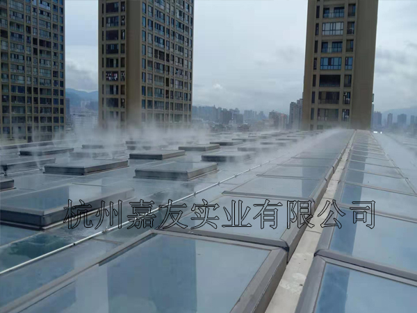 金华东阳银泰城商场高压喷雾降温案例 金华东阳银泰城商场高压喷雾降温案例